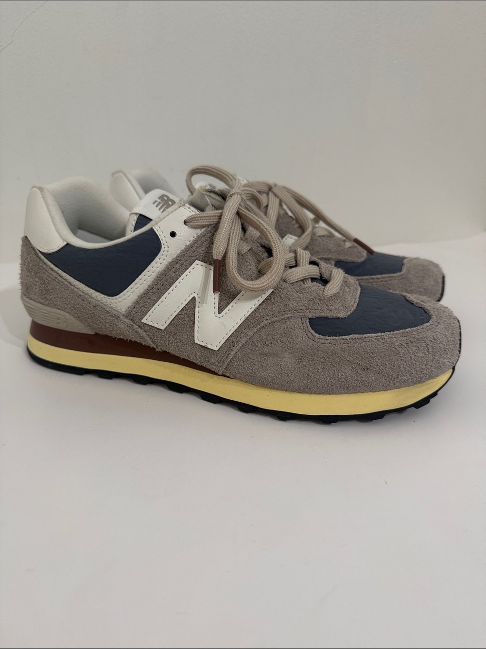 New Balance 574 Retro Shoes Mens 9.5 Womens 11 Classic Sneakers